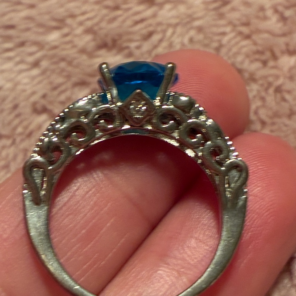 Elegant Blue Gemstone Silver Ring - Picture 7 of 15